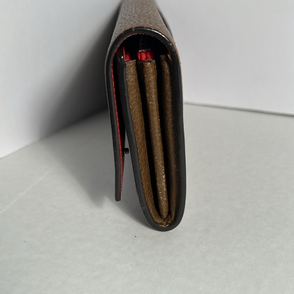 Celine wallet. Made In Italy. So 7.75”x 4”x1”. Would love great on a chain. - Picture 4 of 9